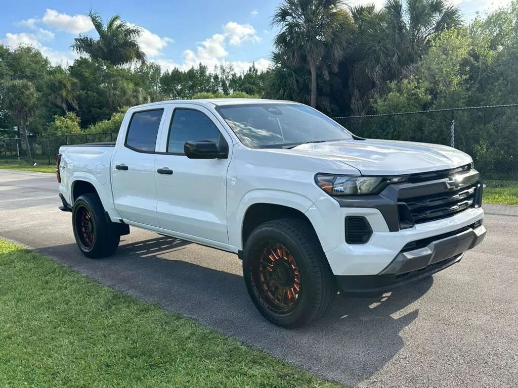 2023 CHEVROLET Colorado