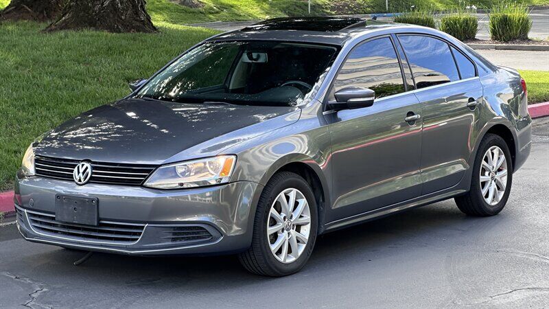 2013 VOLKSWAGEN Jetta