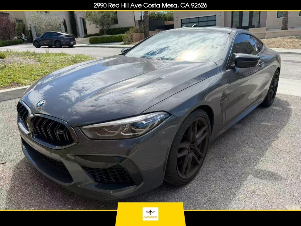 2022 BMW M8