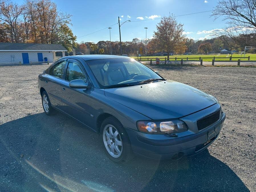 2002 VOLVO S60