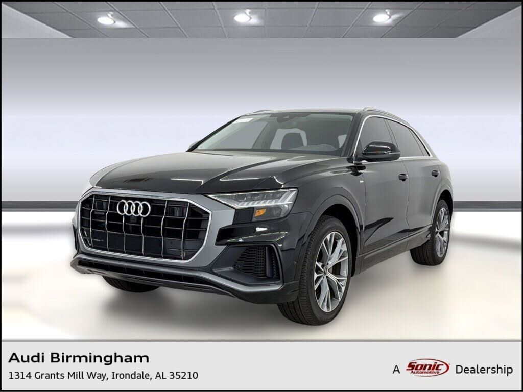 2023 AUDI Q8