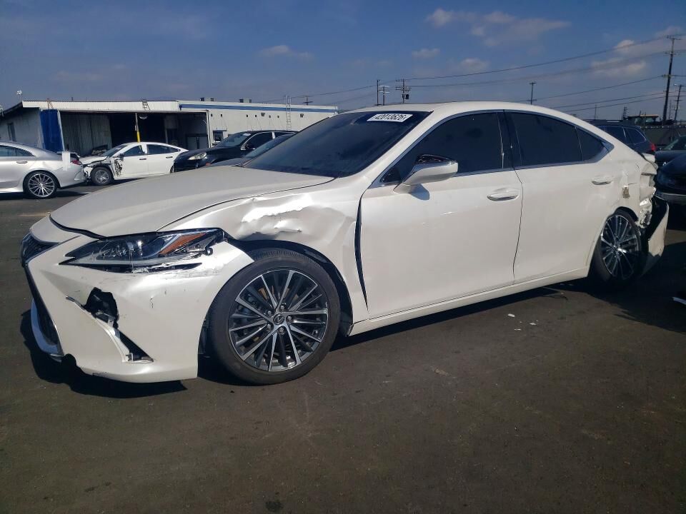 2024 LEXUS ES