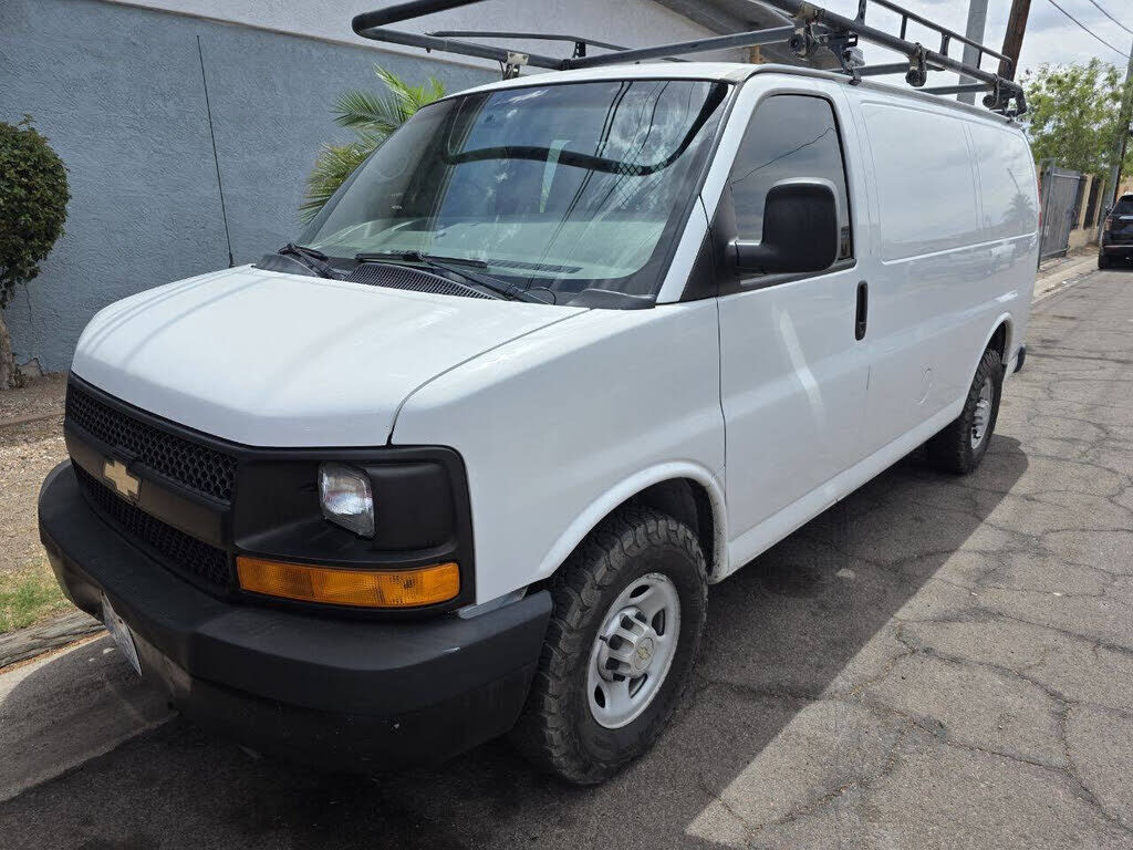 2013 CHEVROLET Express