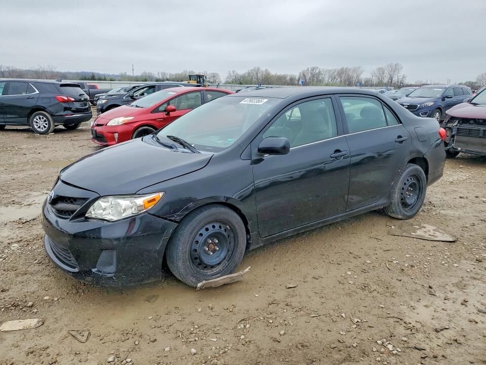 2013 TOYOTA Corolla