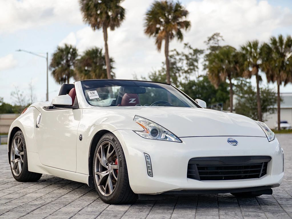 2013 NISSAN 370Z
