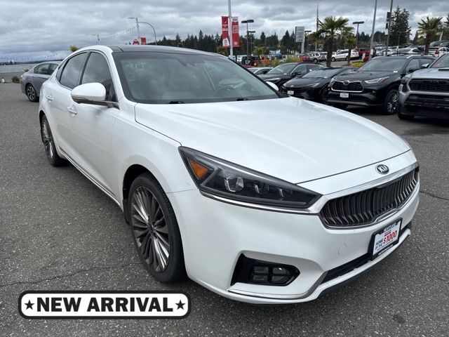 2017 KIA Cadenza