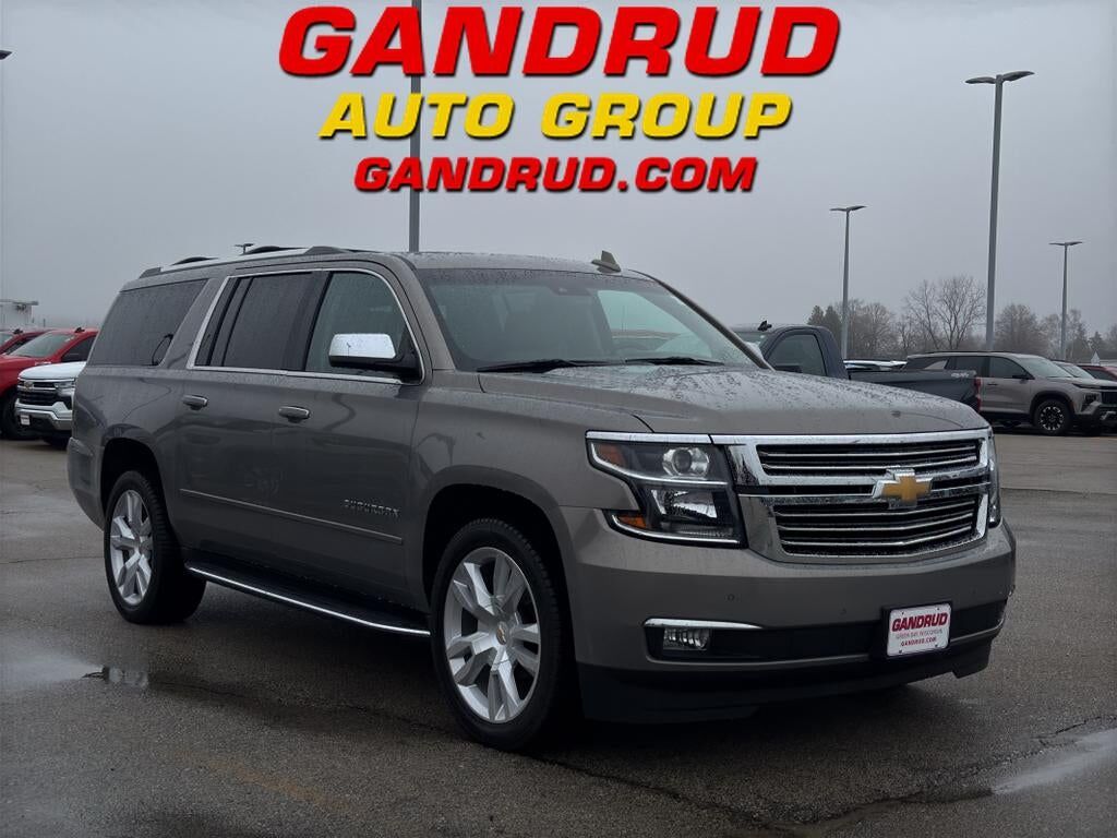 2017 CHEVROLET Suburban