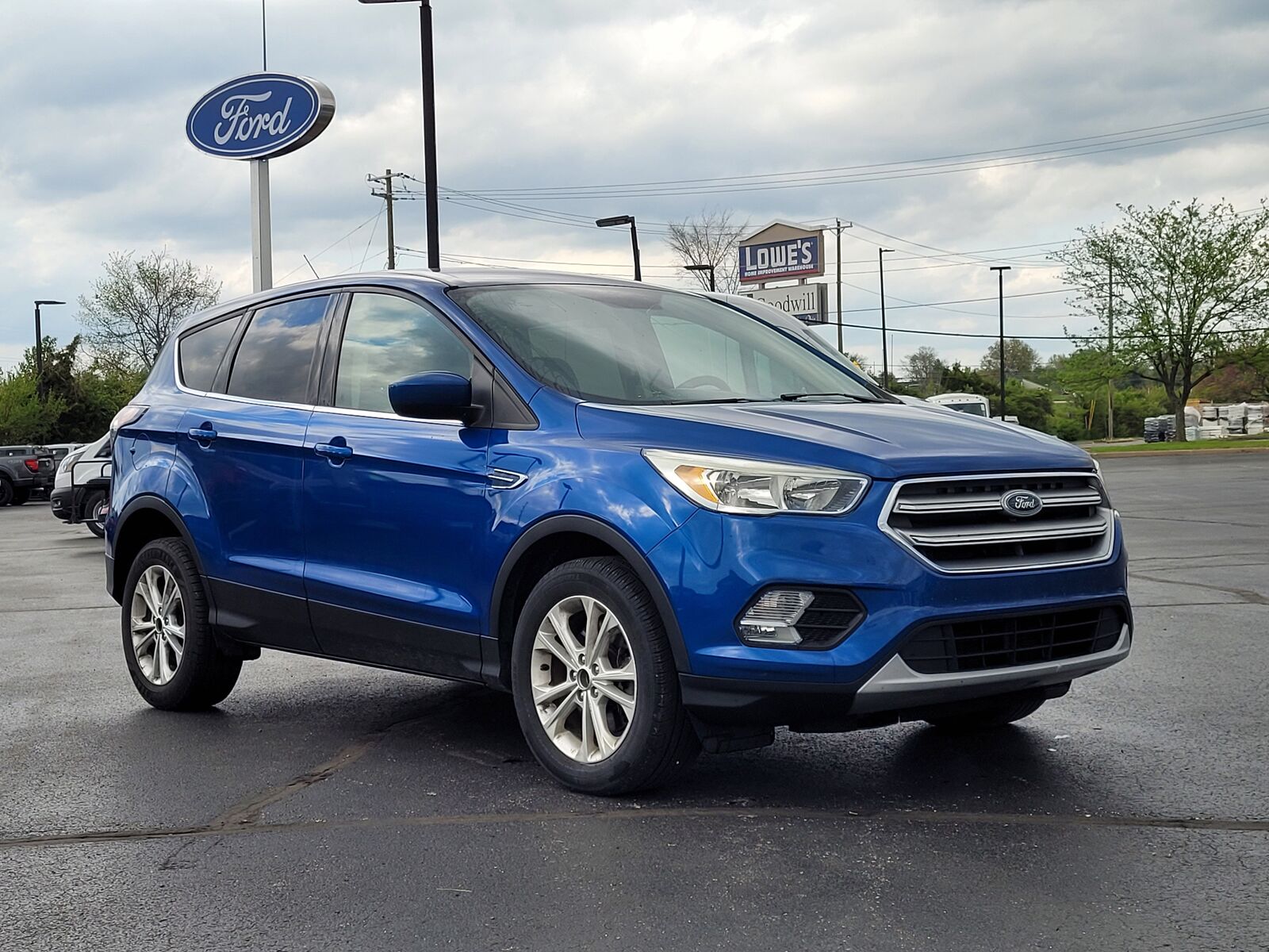 2017 FORD Escape