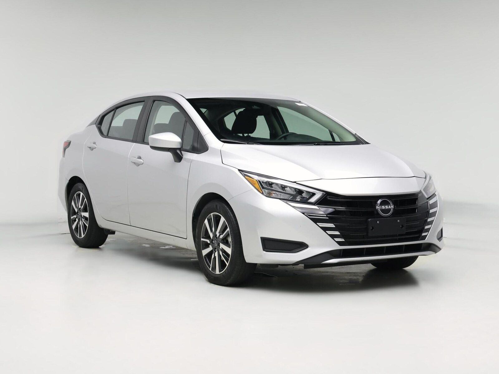 2025 NISSAN Versa