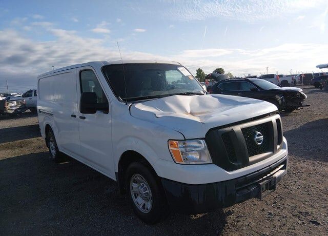 2015 NISSAN NV