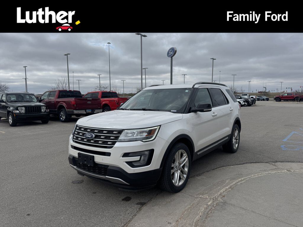 2017 FORD Explorer