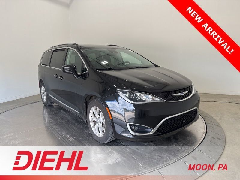 2019 CHRYSLER Pacifica