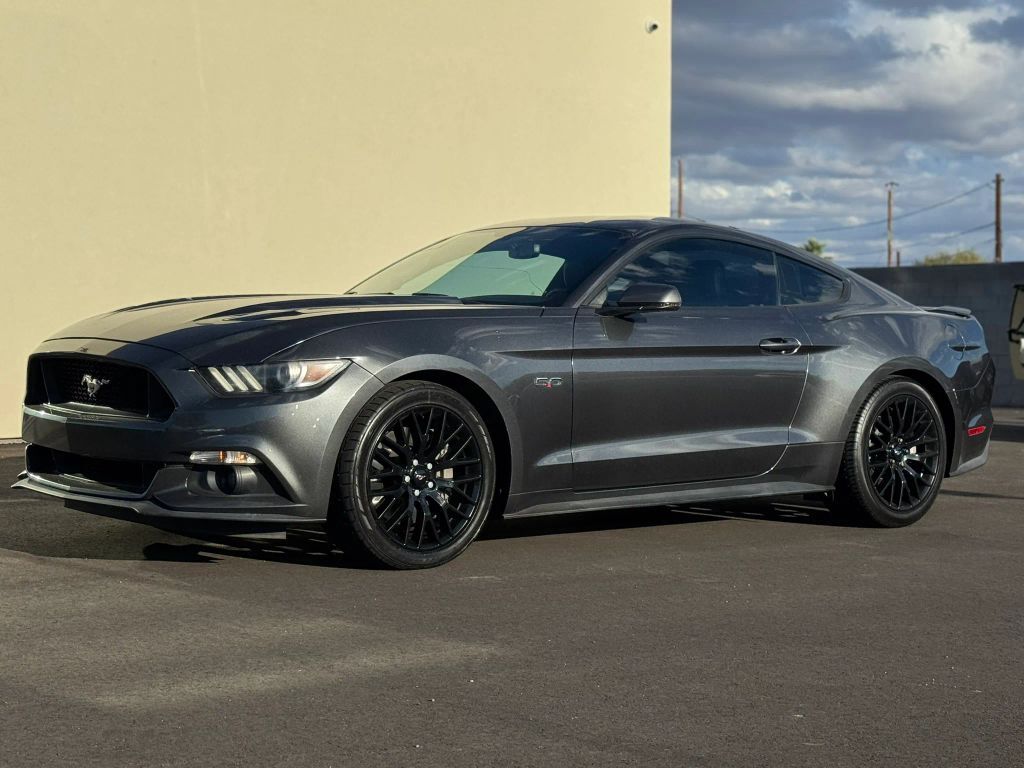 2017 FORD Mustang