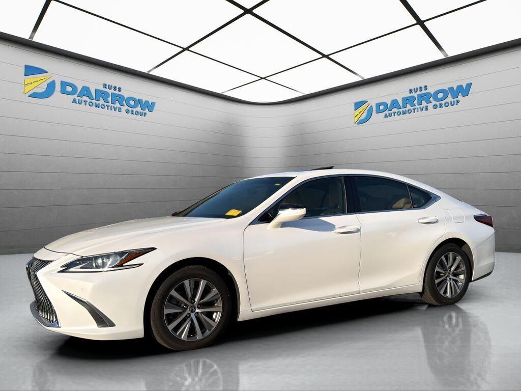 2019 LEXUS ES