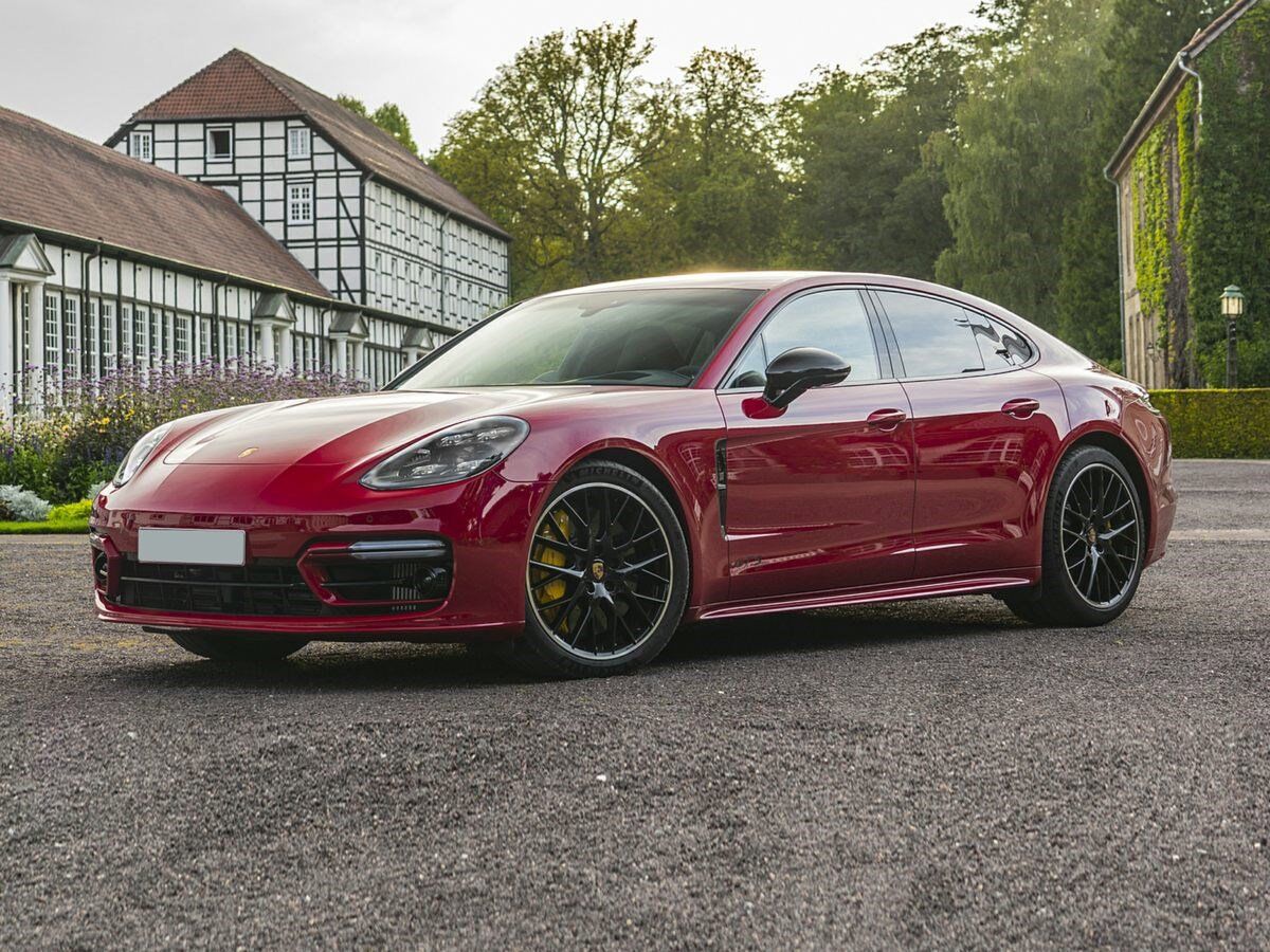 2022 PORSCHE Panamera