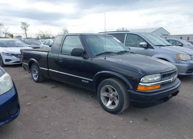 2002 CHEVROLET S-10 Pickup