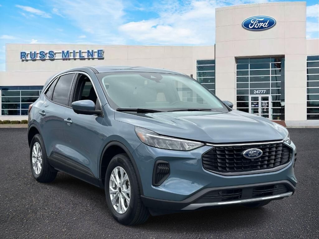 2024 FORD Escape