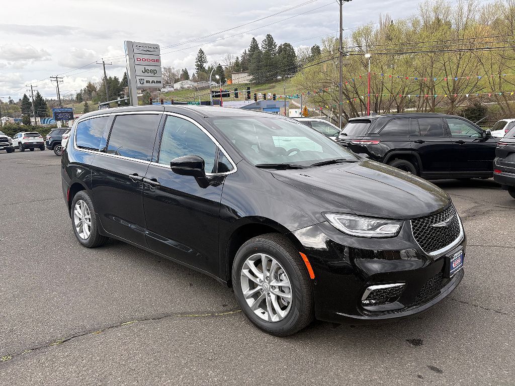 2026 CHRYSLER Pacifica