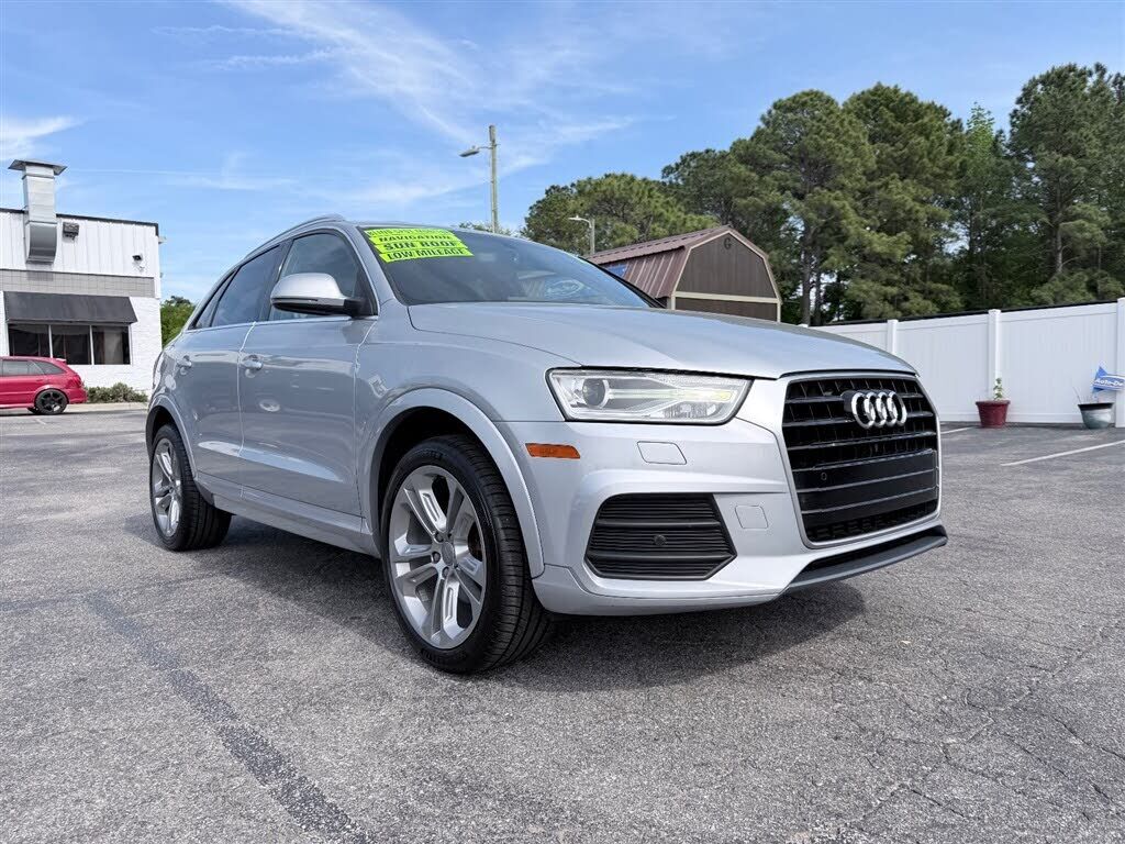 2017 AUDI Q3