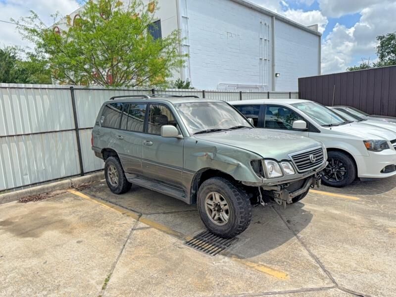 2001 LEXUS LX