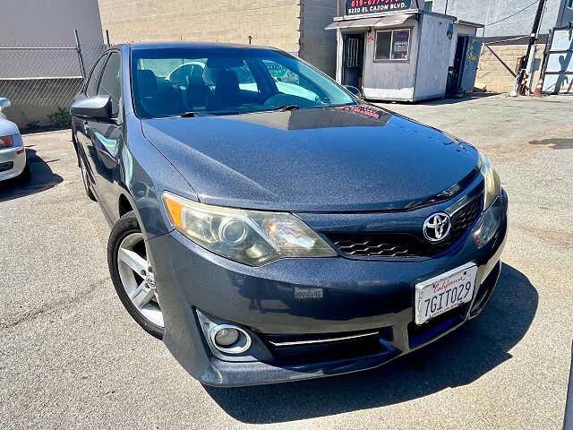 2013 TOYOTA Camry