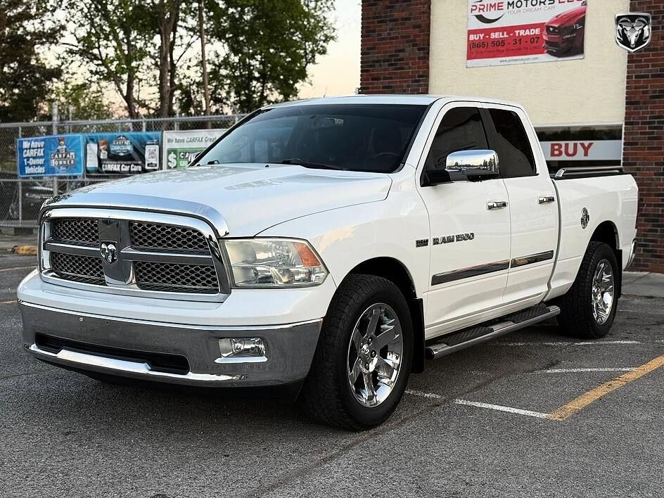 2011 DODGE Ram