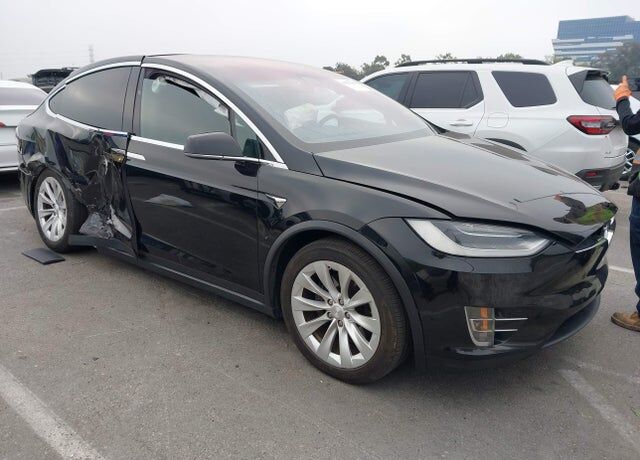 2019 TESLA Model X