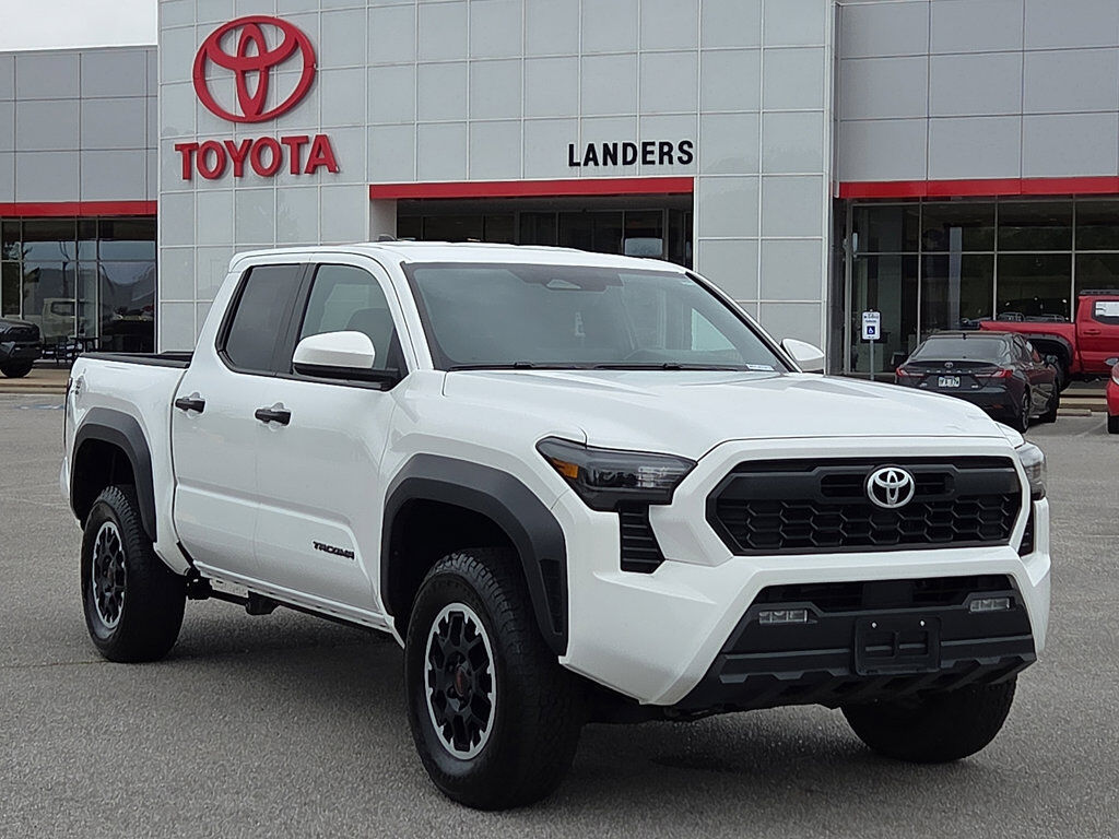 2024 TOYOTA Tacoma