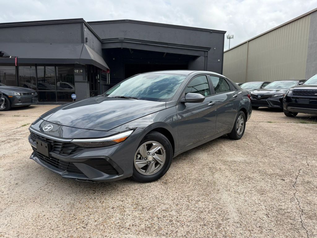 2024 HYUNDAI Elantra