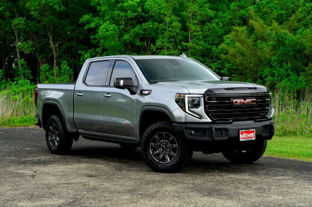 2024 GMC Sierra