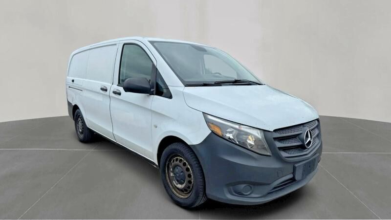 2016 MERCEDES-BENZ METRIS