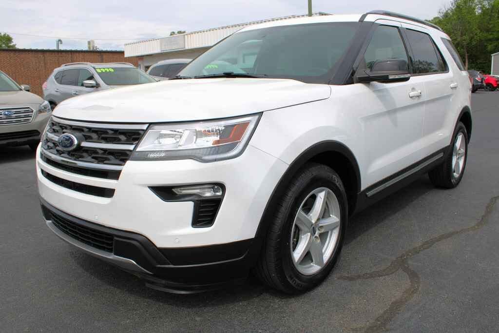 2018 FORD Explorer