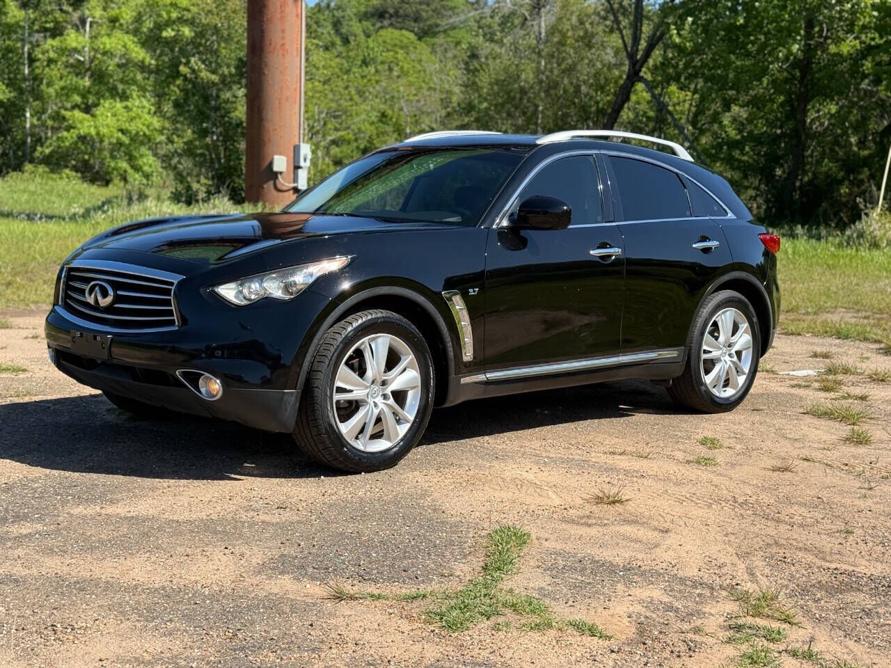 2016 INFINITI QX70