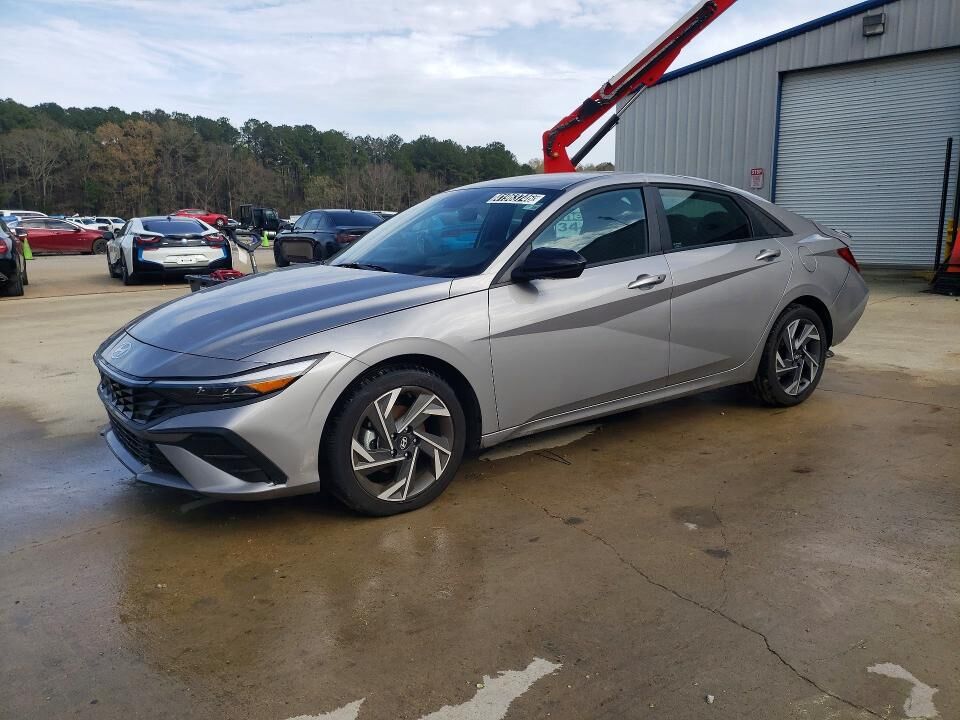 2025 HYUNDAI Elantra