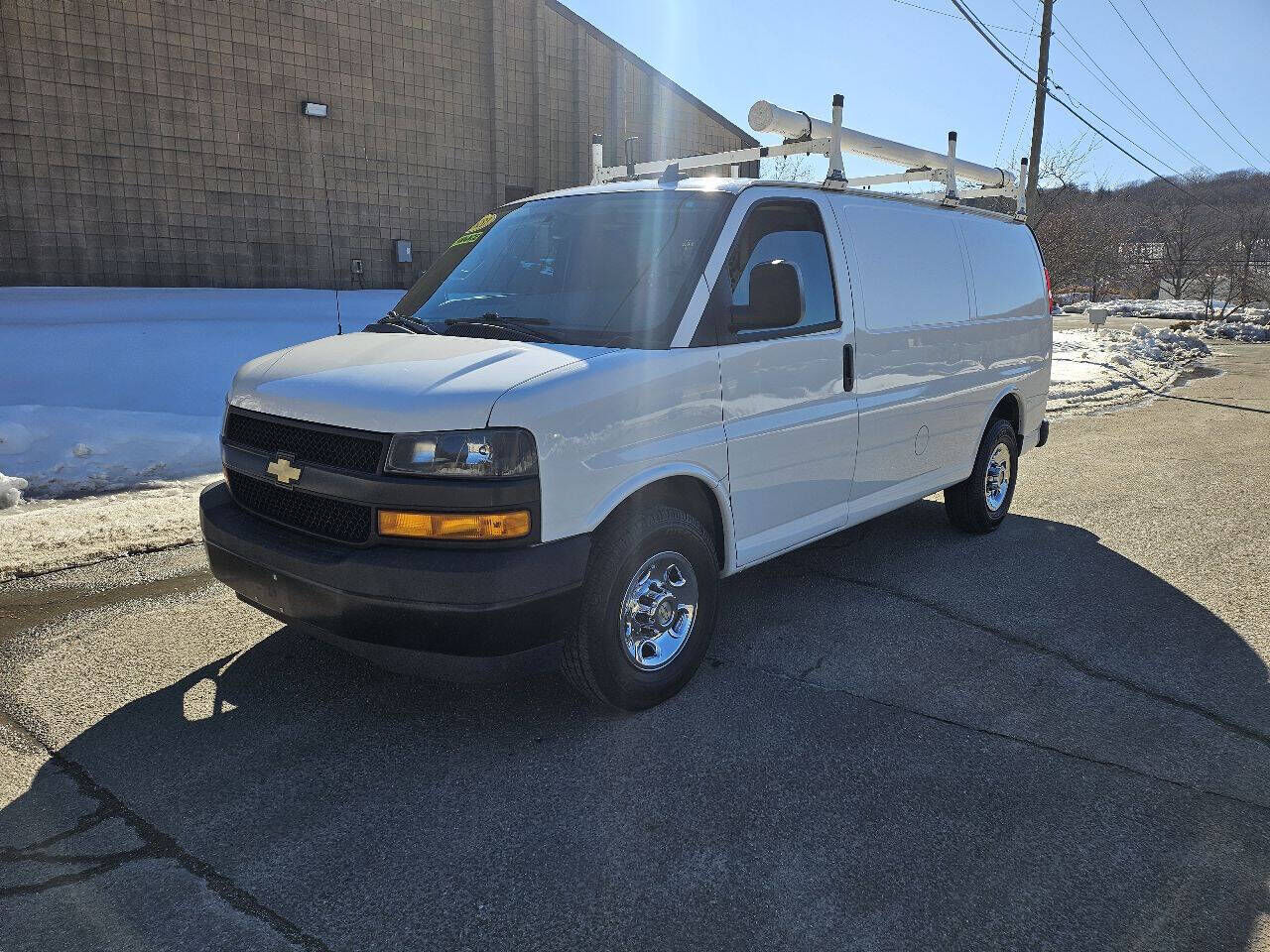 2020 CHEVROLET Express