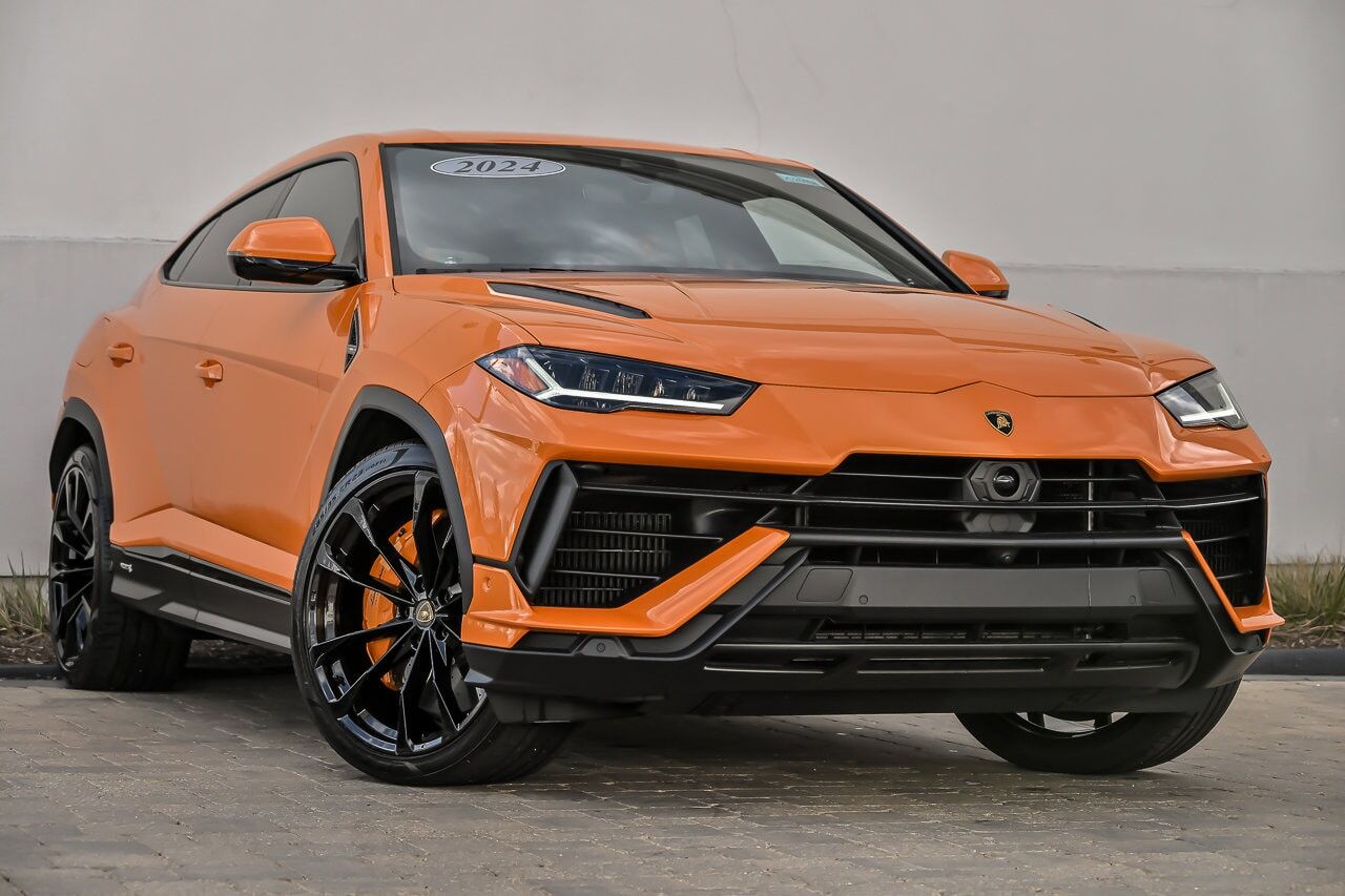 2024 LAMBORGHINI URUS