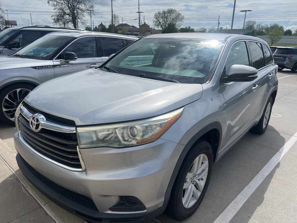 2016 TOYOTA Highlander