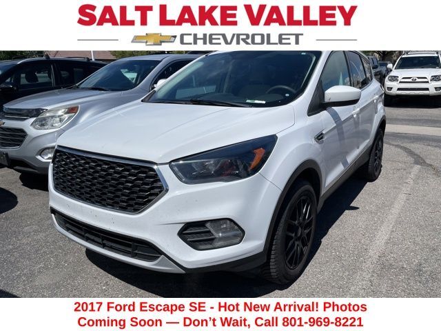 2017 FORD Escape
