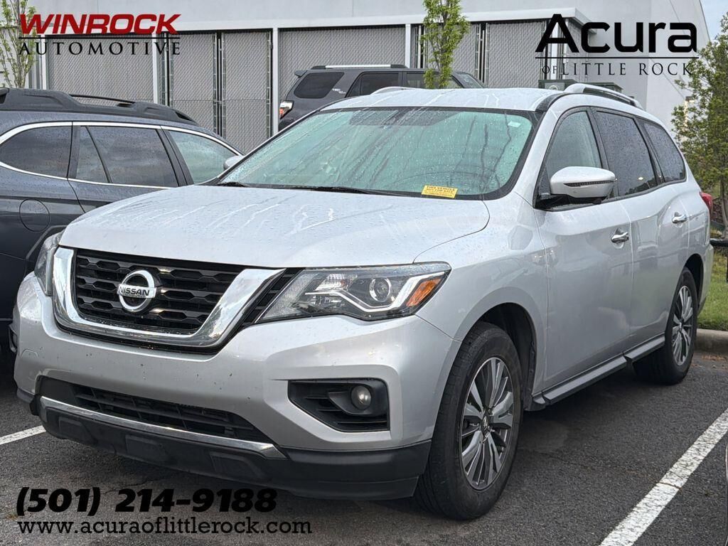 2020 NISSAN Pathfinder