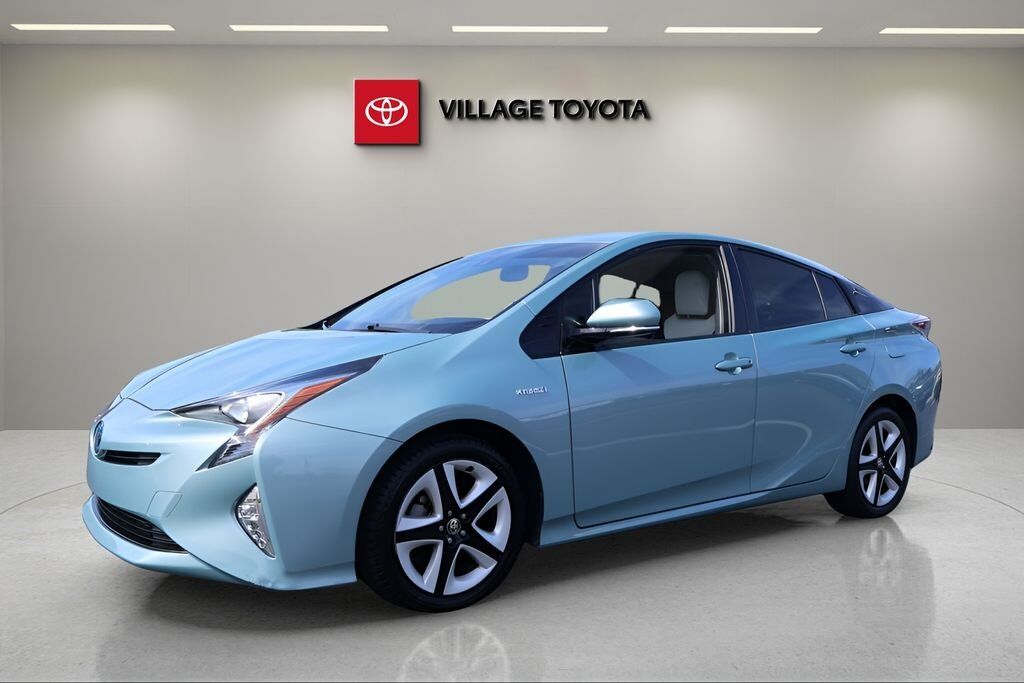 2016 TOYOTA PRIUS