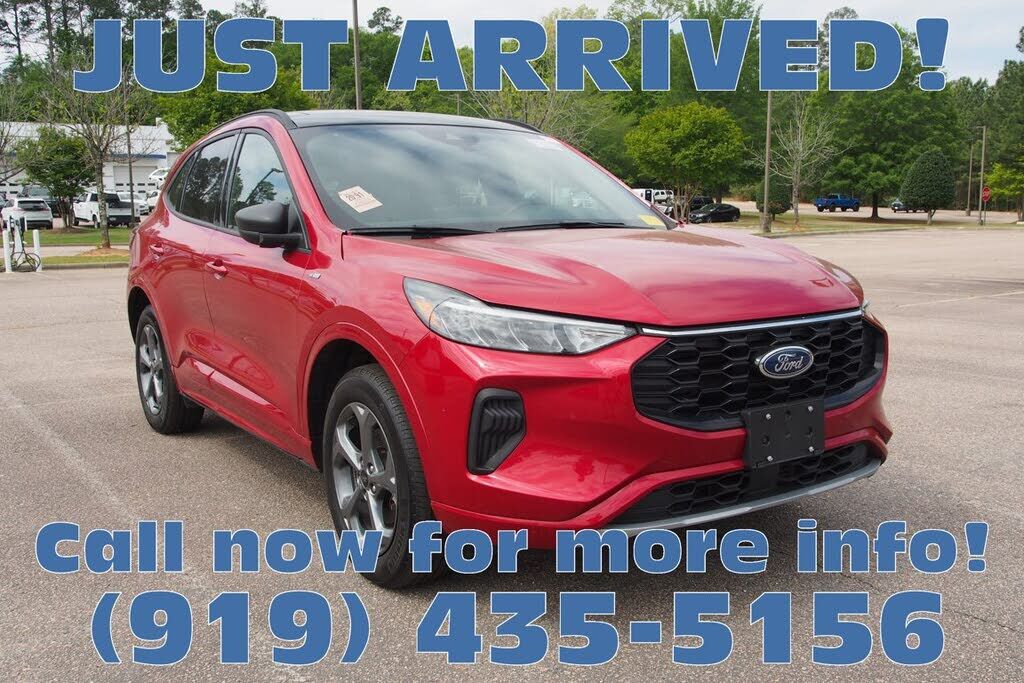 2024 FORD Escape