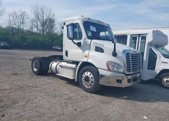 2013 FREIGHTLINER Cascadia
