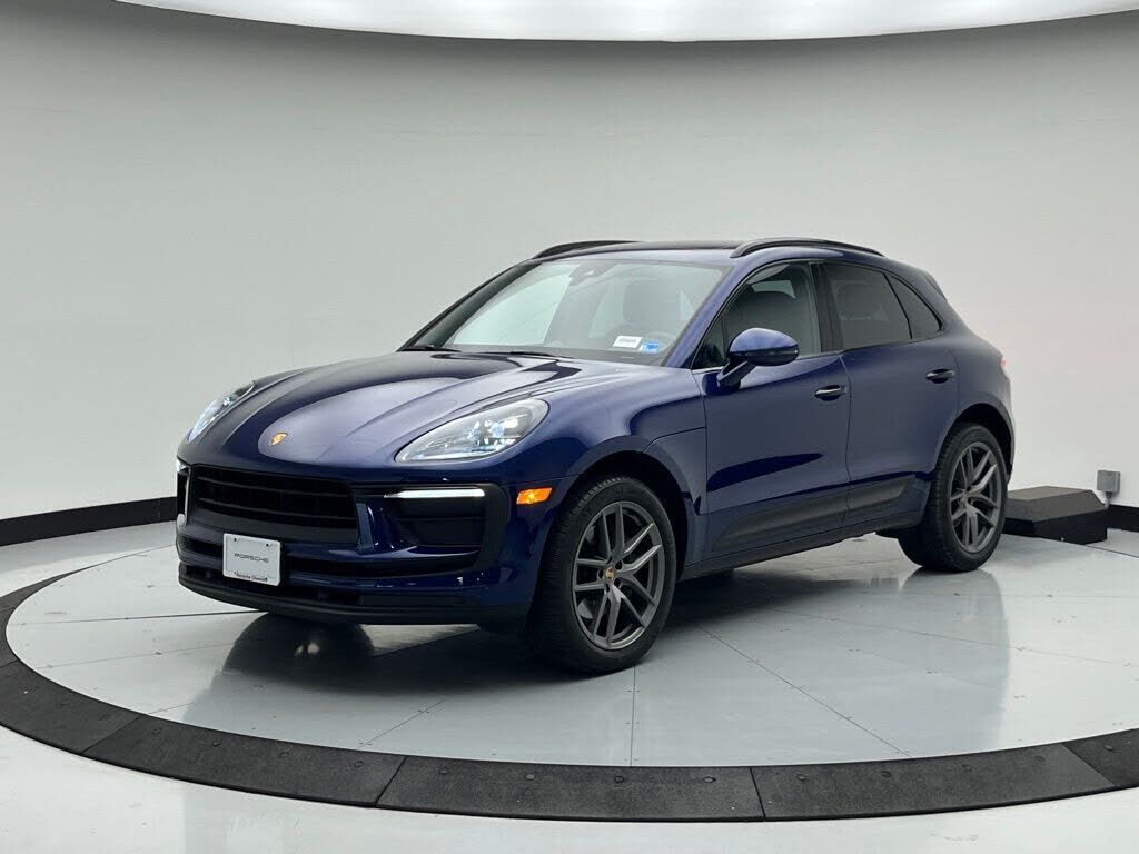2022 PORSCHE Macan