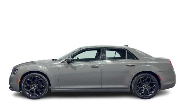 2019 CHRYSLER 300