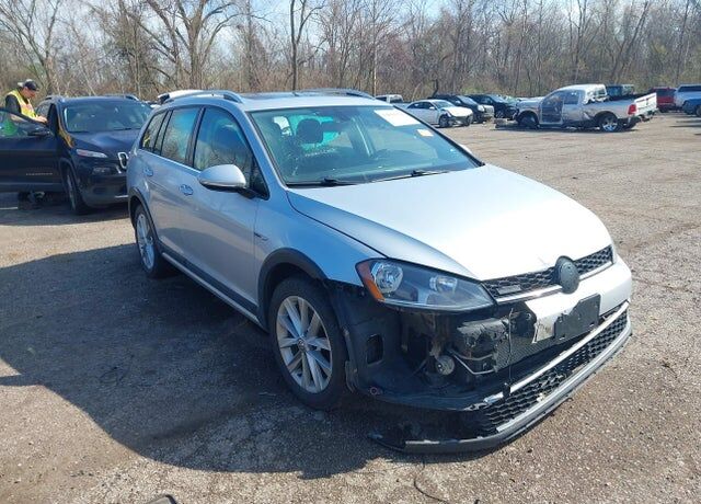 2017 VOLKSWAGEN Golf Alltrack