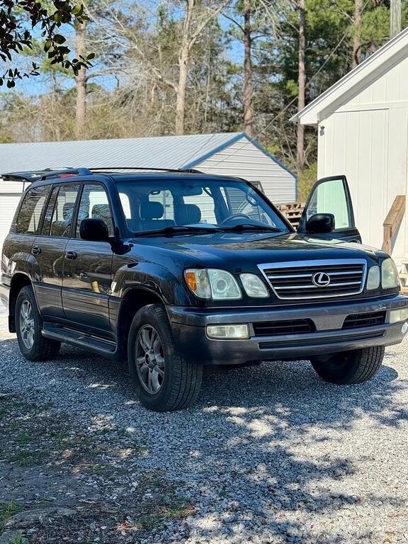 2005 LEXUS LX