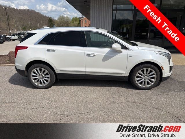 2017 CADILLAC XT5