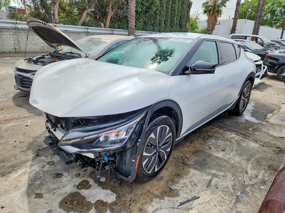 2024 KIA EV6