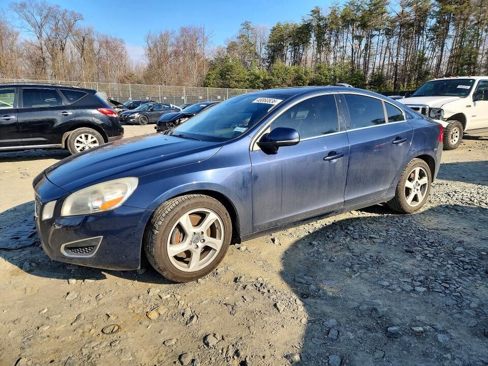2013 VOLVO S60
