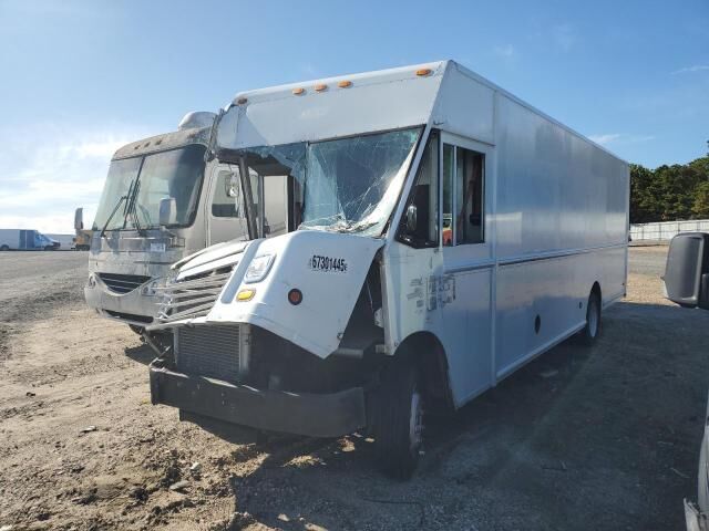 2007 FREIGHTLINER MT 55 Chassis